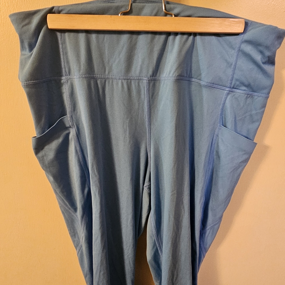 Women's baby blue full leg leggings
